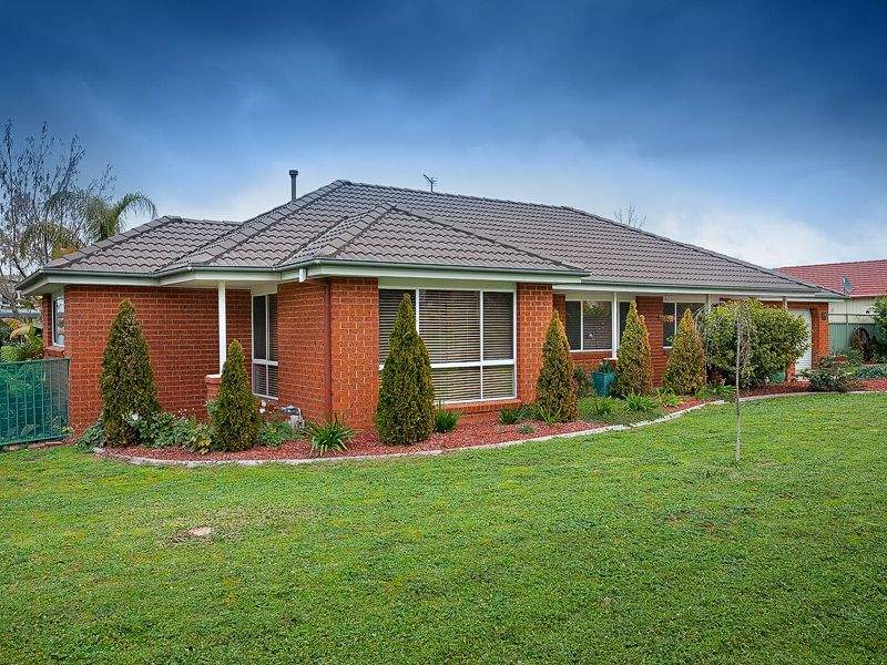 96 Crawshaw Crescent, Lavington, NSW 2641 Property Details