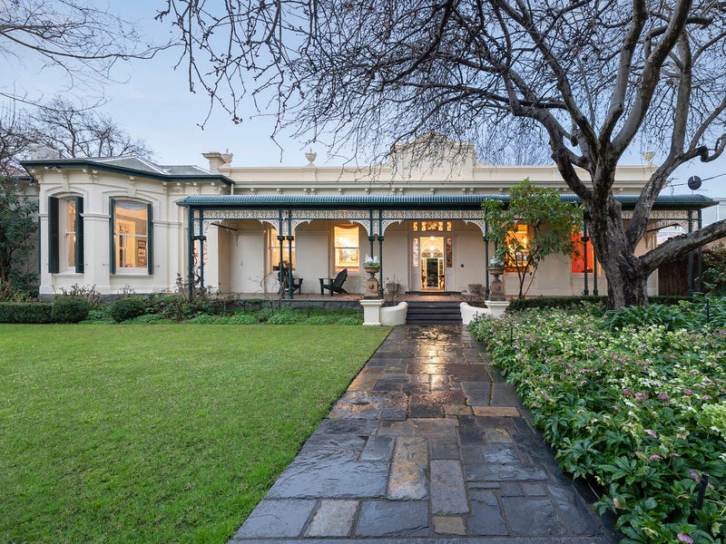 19 Woodside Cres, Toorak, Vic 3142