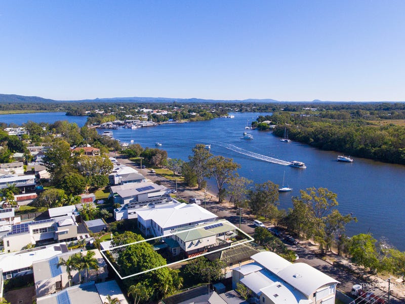 33 Hilton Esplanade, Tewantin, Qld 4565 - Property Details