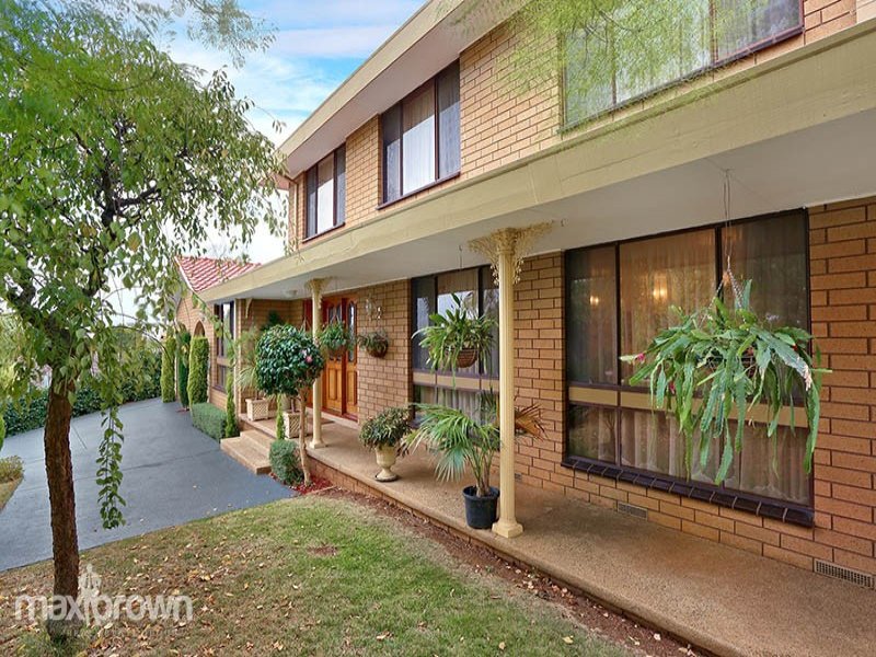 4 Gill Place, Mooroolbark, VIC 3138