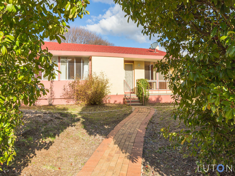 6 Boyle Place, Holt, ACT 2615