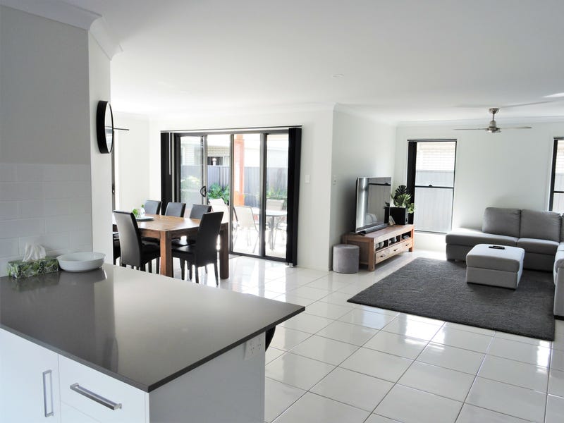 26 Cod Circuit, Bongaree, QLD 4507