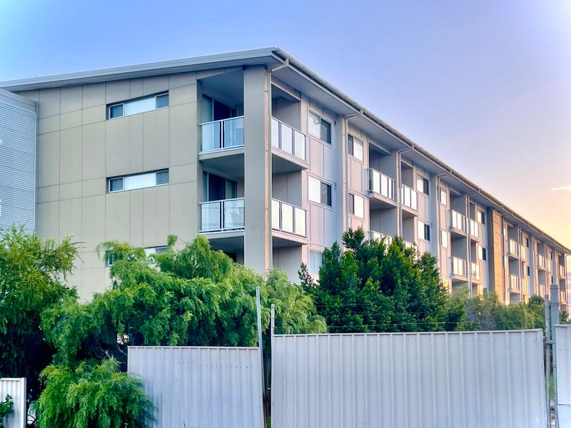 26/11 BACON STREET, Moranbah, Qld 4744 Property Details