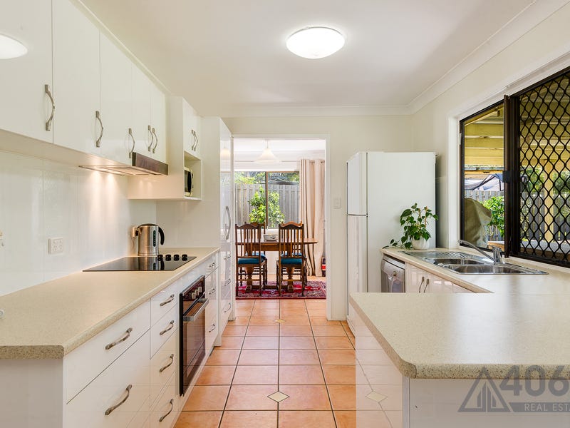 17 Limosa Street, Bellbowrie, Qld 4070 - Property Details