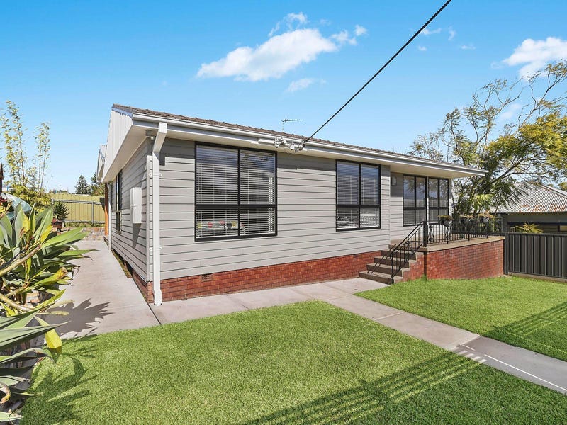 4 Nord Street, Speers Point, NSW 2284