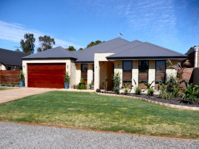 4 Sharp Road, Kalgoorlie, WA 6430 Property Details