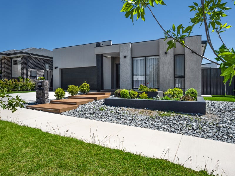 17 Trask Street Coombs ACT 2611 realestate .au