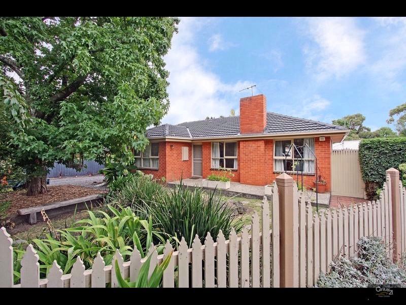 141 Cambridge Road, Mooroolbark, Vic 3138 Property Details