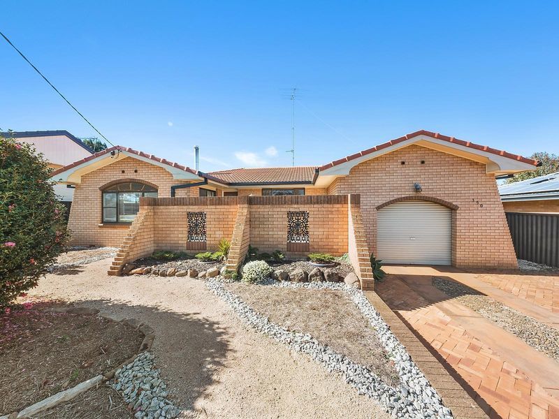 350 Hume Street, Centenary Heights, QLD 4350