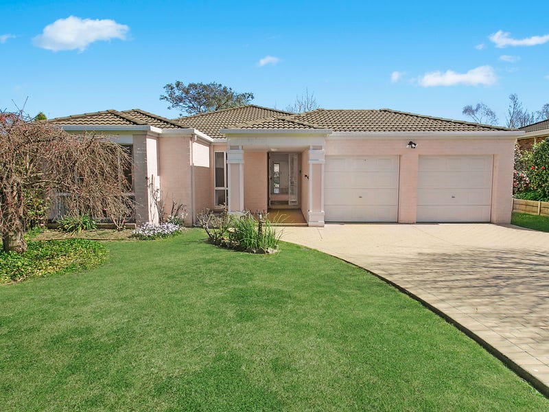 18 Sir Donald Bradman Drive, Bowral, NSW 2576