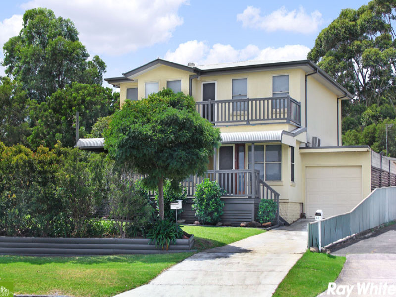 90 The Esplanade, Oak Flats, NSW 2529