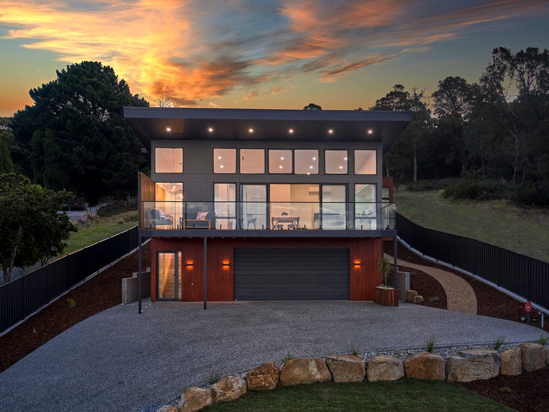 35 High Street, Beaconsfield, Tas 7270 House for Sale