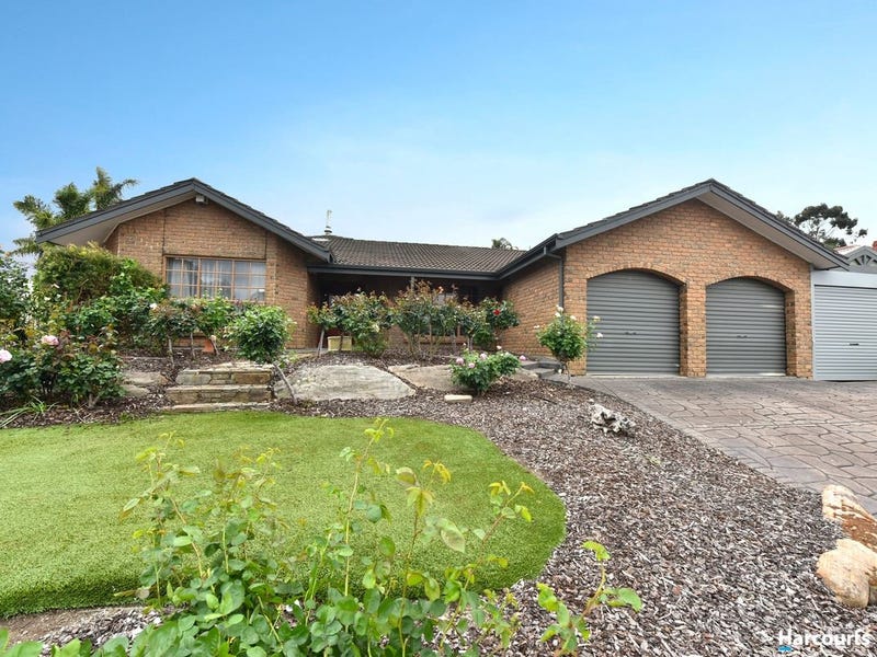 Houses for Sale in Woodcroft, SA 5162