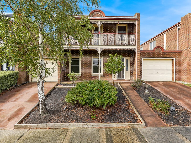 12 Wembley Drive, Berwick, VIC 3806