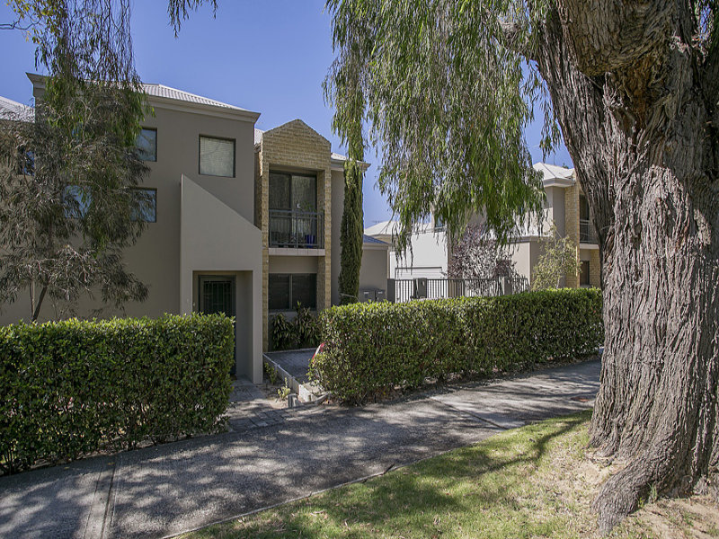 2/38 Comer Street, Como, WA 6152 Property Details