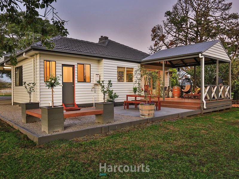 155 Gunn Road, Garfield, VIC 3814