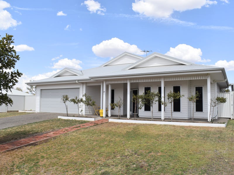 17 Longford Street, Emerald, QLD 4720