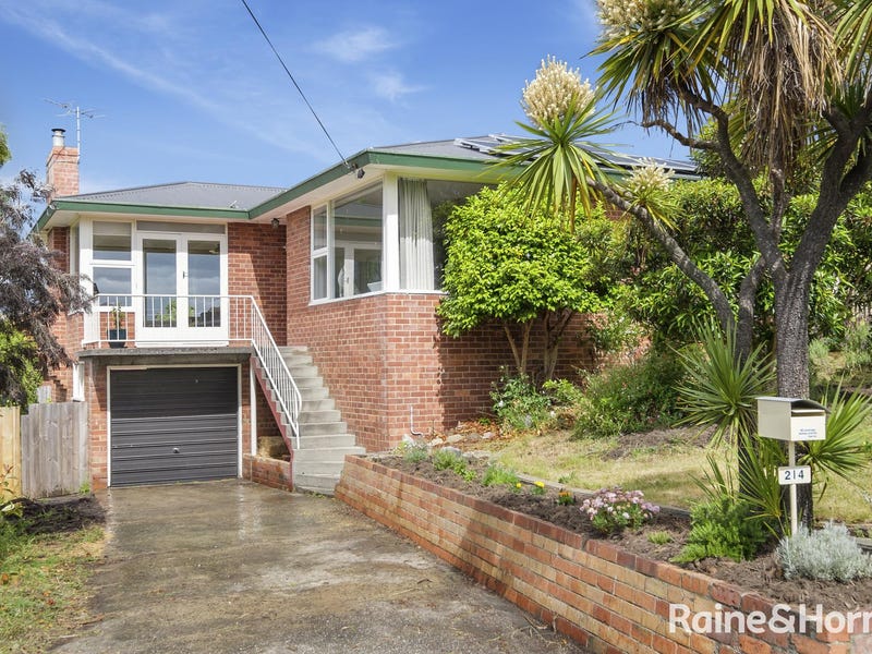 214 Roslyn Avenue, Blackmans Bay, TAS 7052