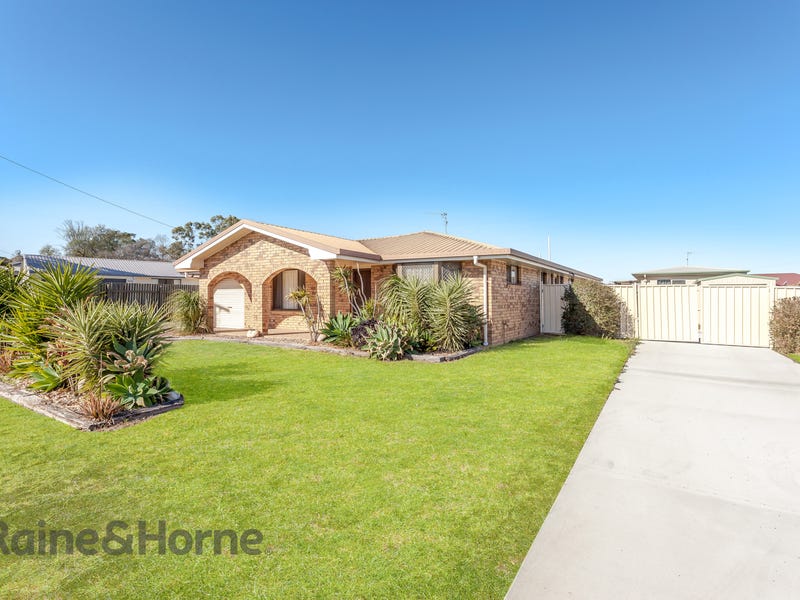 3 Ferguson Road, Westbrook, Qld 4350