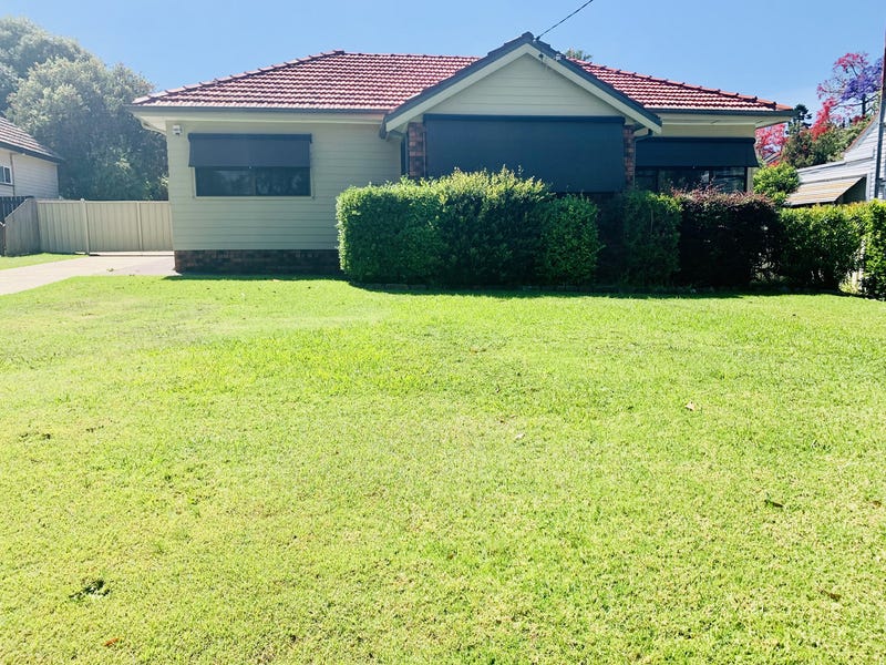 250 The Esplanade, Speers Point, NSW 2284