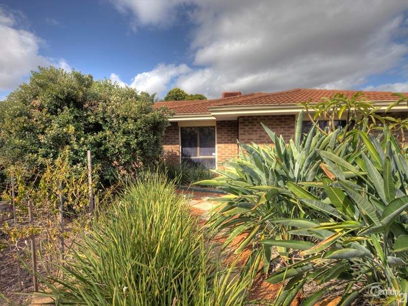 95 Dawson Avenue, Forrestfield, WA 6058 Property Details