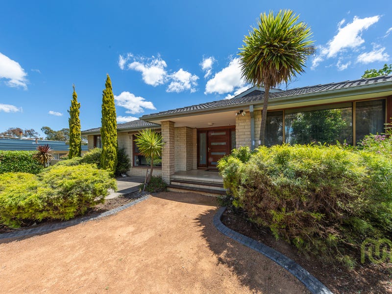 14 Saville Close, Melba, ACT 2615