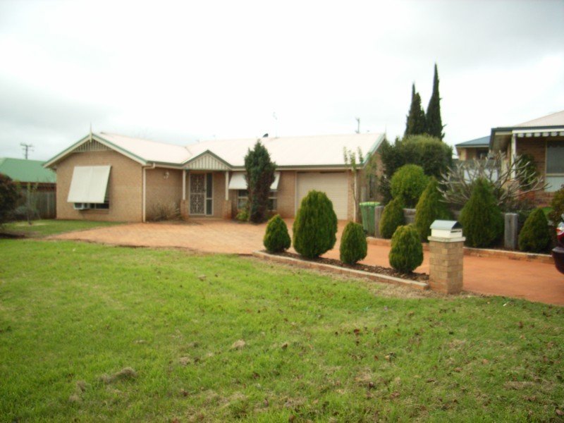 14 Darmstadt Court, Kearneys Spring, QLD 4350