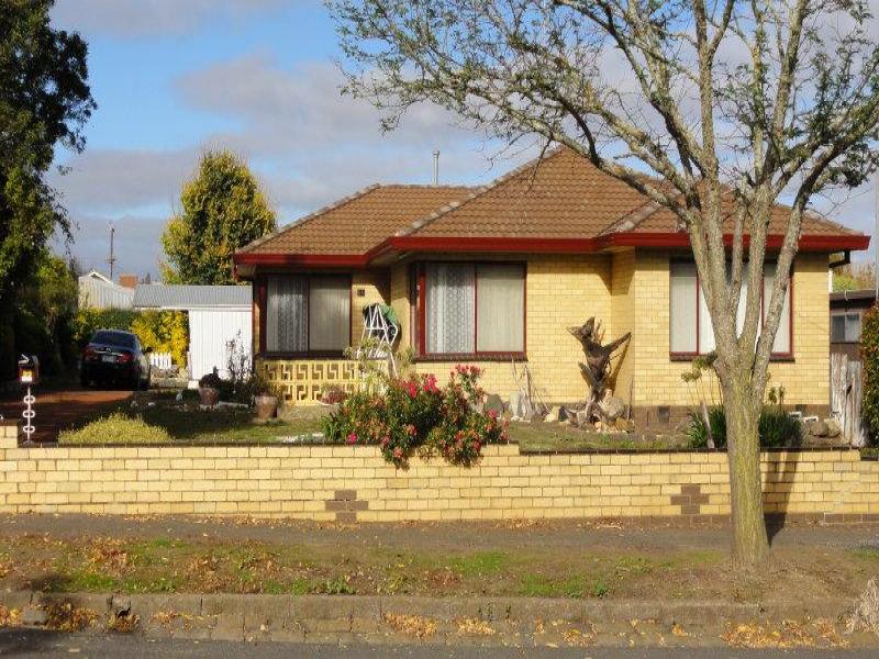 99 Piper Street, Vic 3444 Property Details