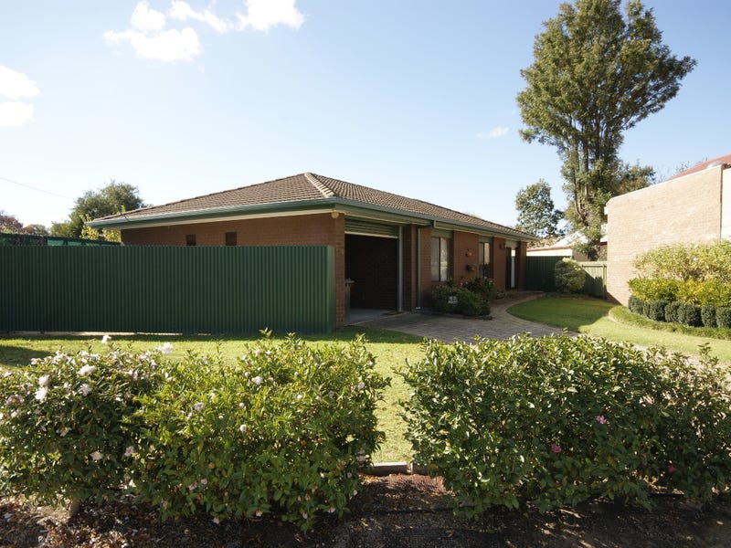 305 Victoria Street, Deniliquin, NSW 2710