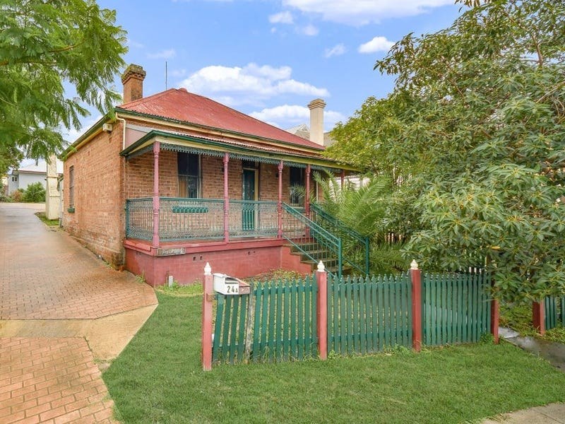 24 The Crescent, Penrith, NSW 2750