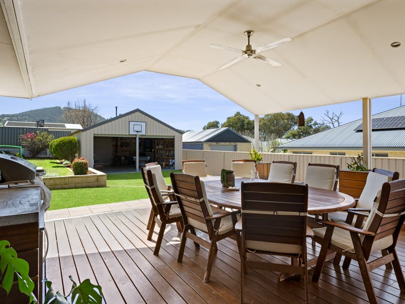 11 Nicola Place, Lavington, NSW 2641 House for Sale