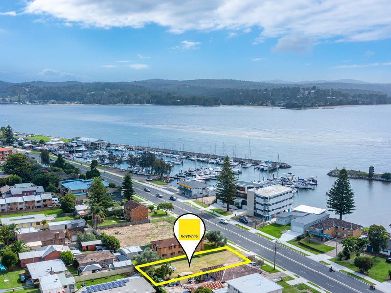 110 Beach Road, Batemans Bay, NSW 2536