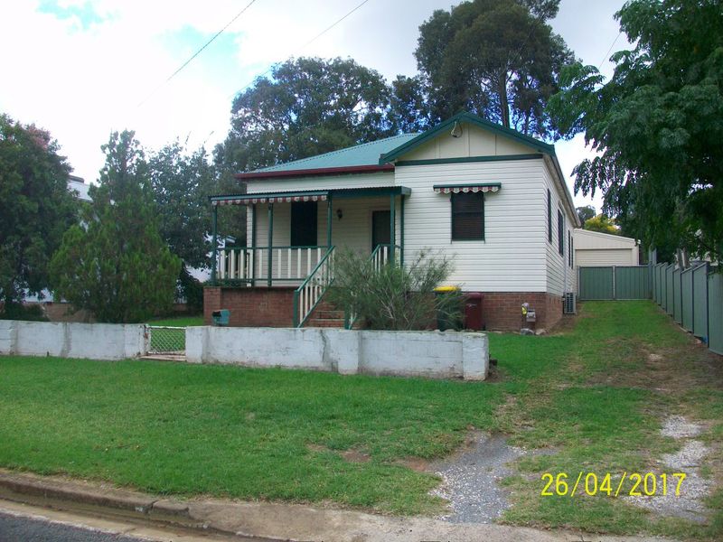 27 Nelson Street, Cowra, NSW 2794