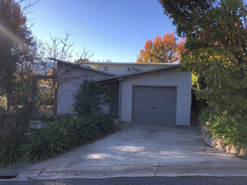 6 Woodlands Grove, Bright, VIC 3741