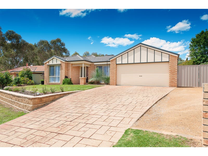 16 Hickory Street, Thurgoona, NSW 2640