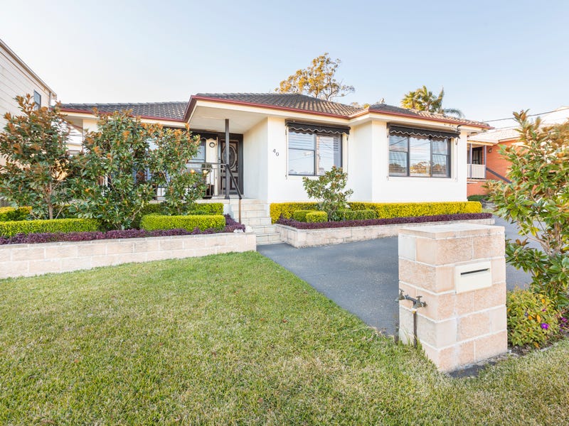 40 Oak Road, Kirrawee, NSW 2232