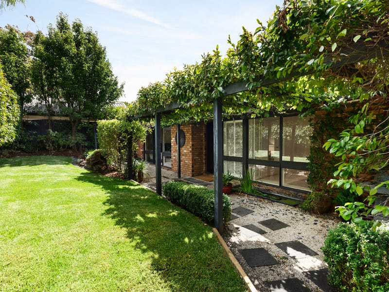 13 Central Avenue, Black Rock, VIC 3193