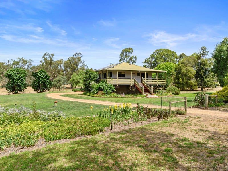 24 Burke Street, Newbridge, Vic 3551 Property Details