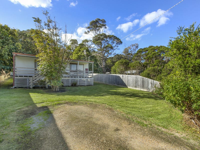 Houses for Sale in Lakes Entrance, VIC 3909