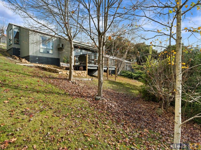 2/1 Summit View Court, Merrijig, Vic 3723 House for Sale realestate