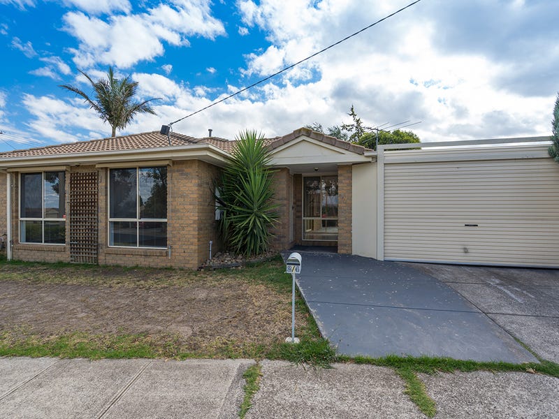 2/4 Amesbury Avenue, Craigieburn, VIC 3064 - realestate.com.au