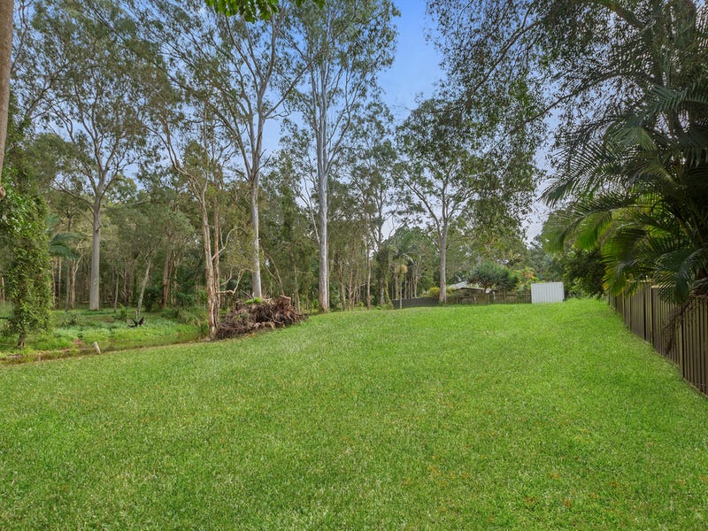 39 Pear Street, Redland Bay, QLD 4165