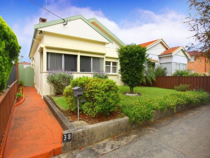 38 Balmoral Avenue, Croydon Park, NSW 2133