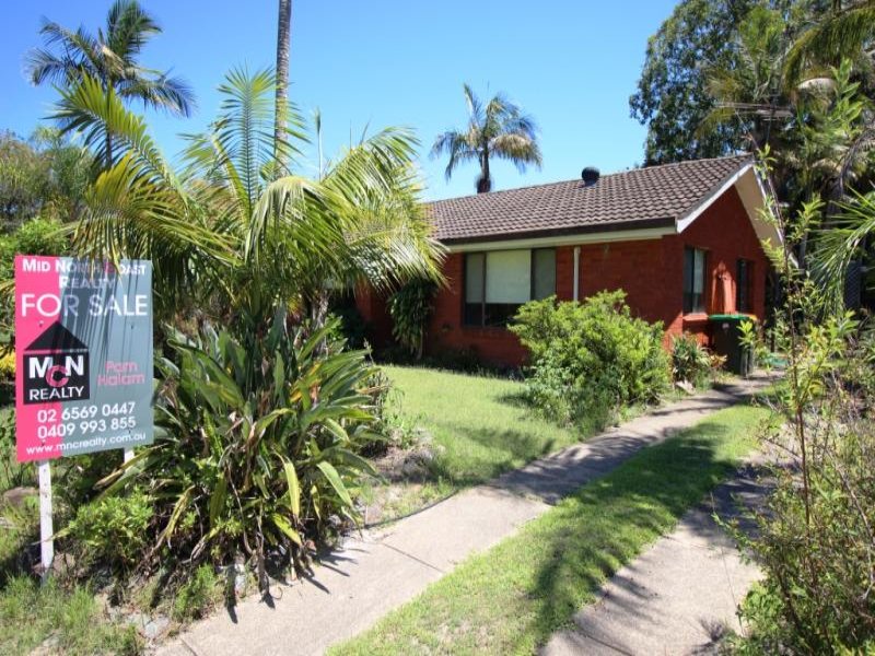 2 Fifteenth Avenue, Stuarts Point, NSW 2441