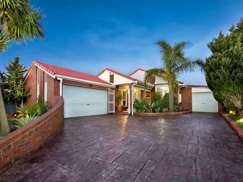 13 Milne Court, Delahey, Vic 3037 Property Details