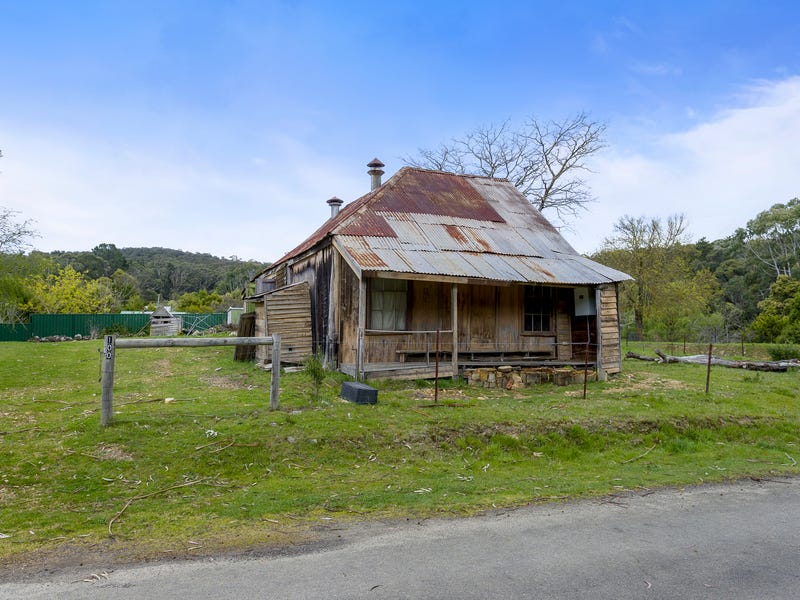 100 & 104 Golden Point Road, Blackwood, Vic 3458 Property Details