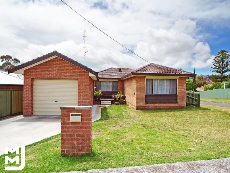 21 Leamington Road, Oak Flats, NSW 2529