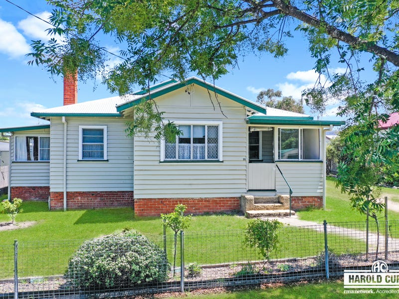 25 Molesworth Street, Tenterfield, NSW 2372 Property Details