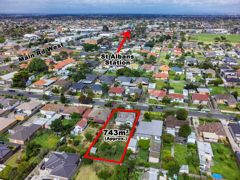 37 Pennell Avenue St Albans Vic 3021 Realestate Com Au