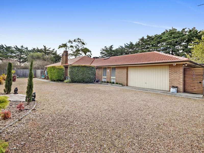 100 Fielding Drive, Gisborne South, VIC 3437